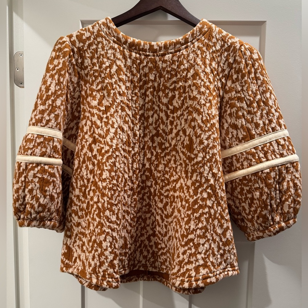 Francesca’s Voy Textured Puff Sleeve Sweatshirt Top in Rust and Cream Small NWT
